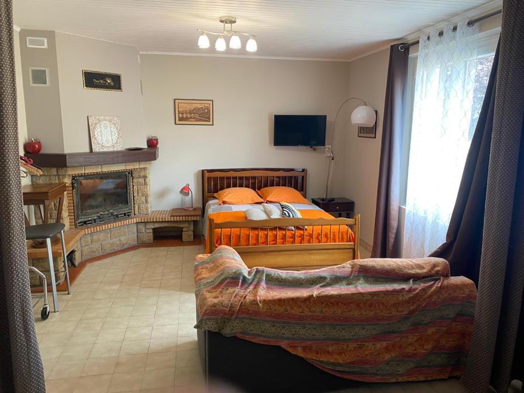 Senouillac Gite A La Ferme - Confort & Nature מראה חיצוני תמונה